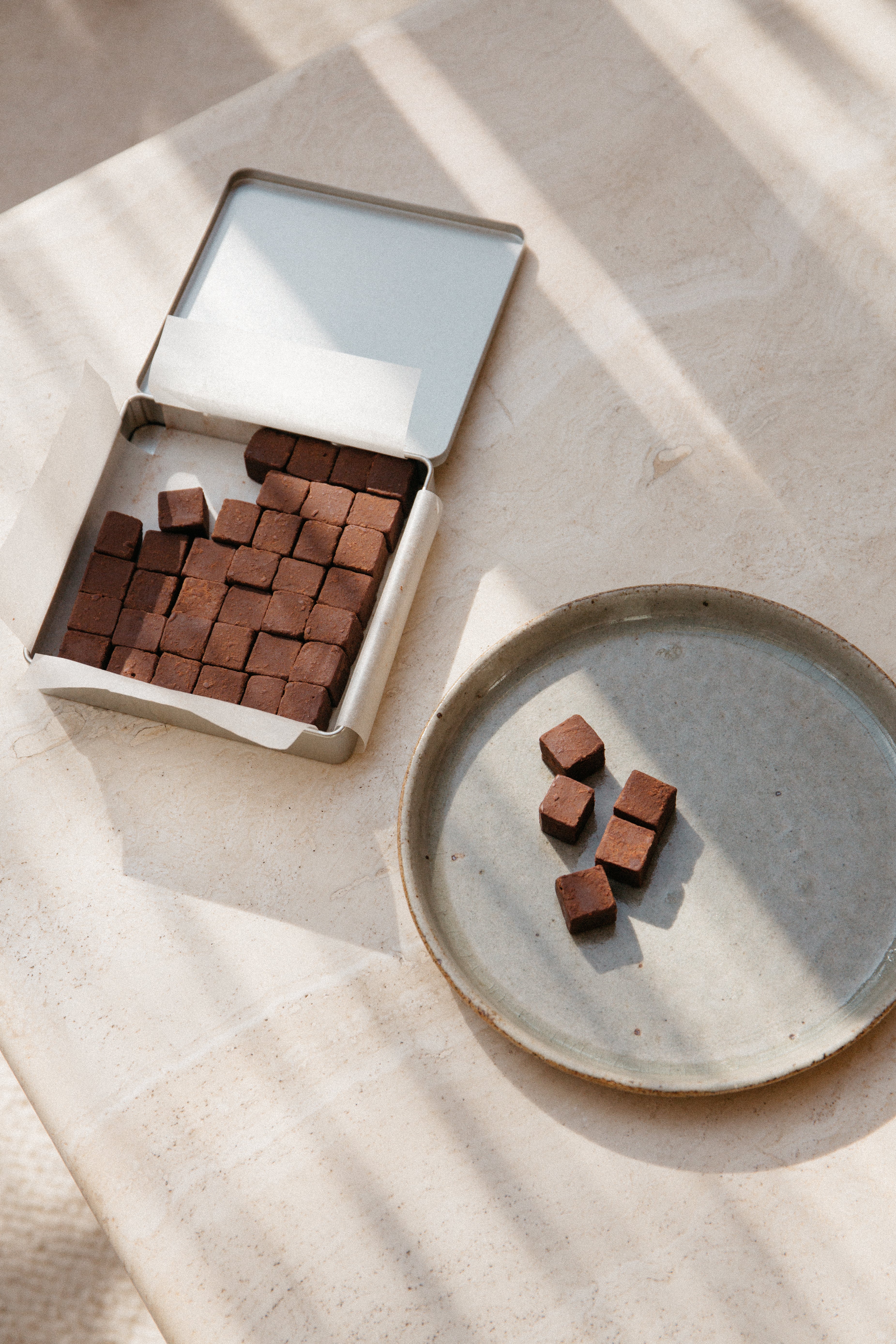 Collagen cocoa cubes