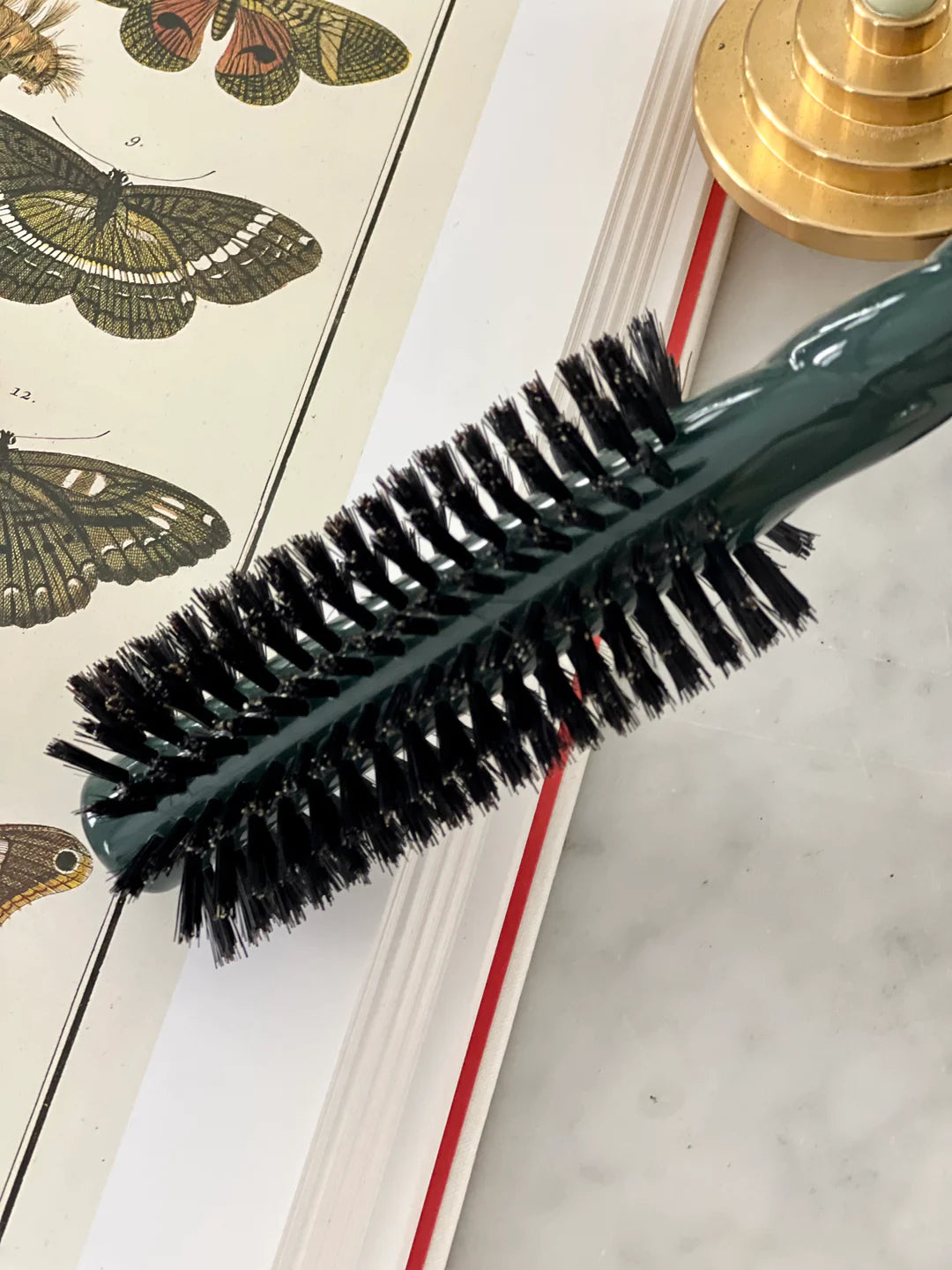 The Emerald Green VOLUME & STYLE Round Brush