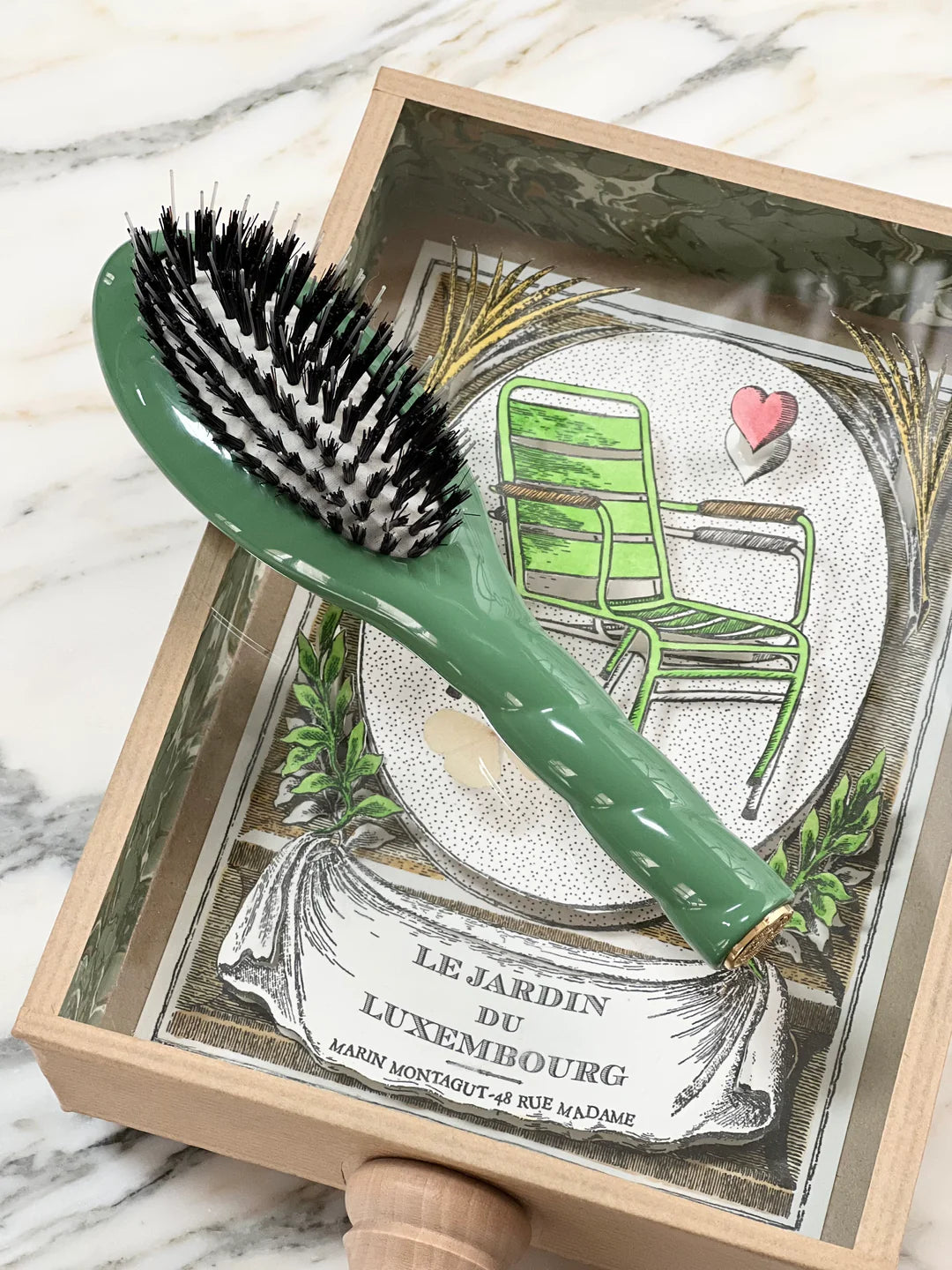 La Petite Detangling & Care Brush THE ESSENTIAL Almond Green