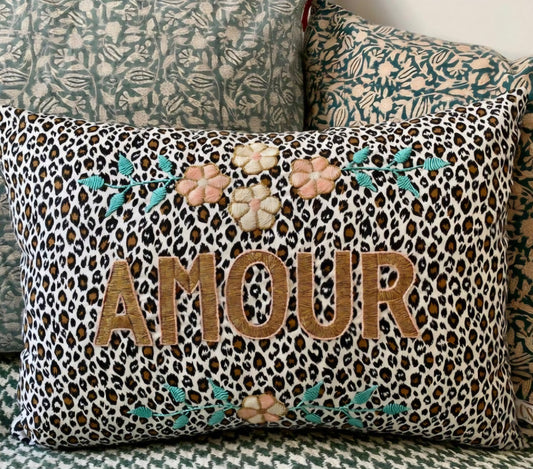 Cushion Amour