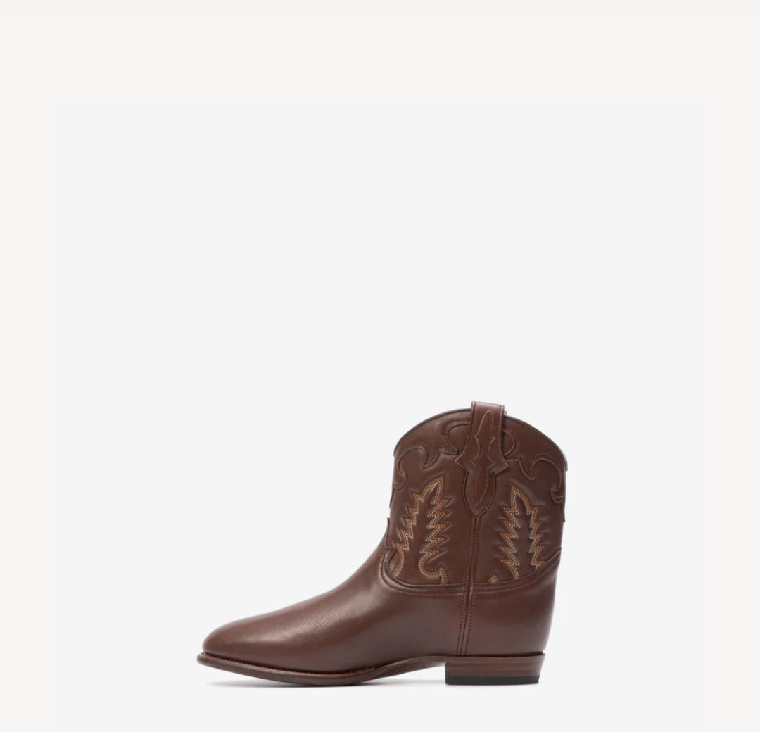 Boots Early Midnight Brown Leather